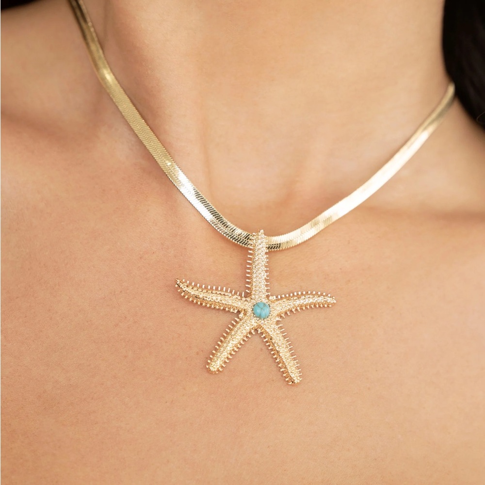 ettika Gold Starfish Necklace with Turquoise Center